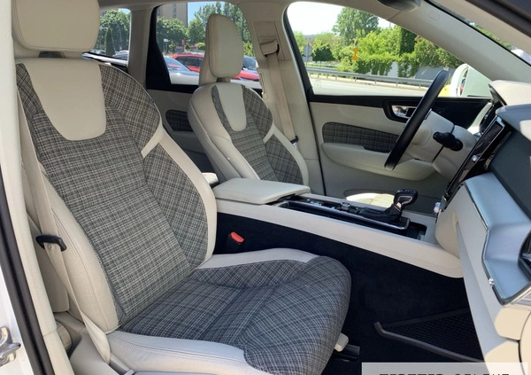 Volvo XC 60 cena 134900 przebieg: 124710, rok produkcji 2020 z Kraków małe 277